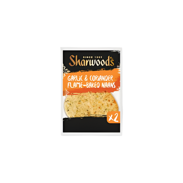 Sharwood's Garlic & Coriander Naan Breads – 2-pack of soft, fluffy Indian flatbreads with herbs

